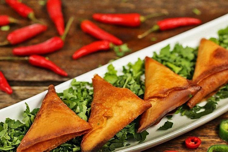 غذاهایی که بی خوابتان می کنند غذاهایی که بی خوابتان می نمایند