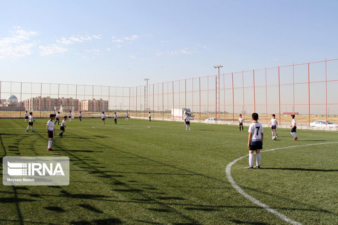 خبرنگاران کرونا رقابت های لیگ برتر فوتبال کرمان را به خط سرانجام رساند