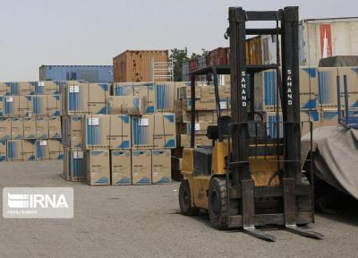 خبرنگاران کشف سه انبار کالای قاچاق به ارزش 70 میلیارد ریال در شادگان