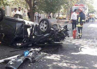 سقوط خودرو از پل توانیر تبریز، یک مصدوم بر جای گذاشت