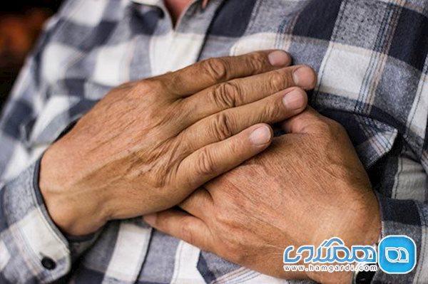 علت درد سینه در مردان چیست؟