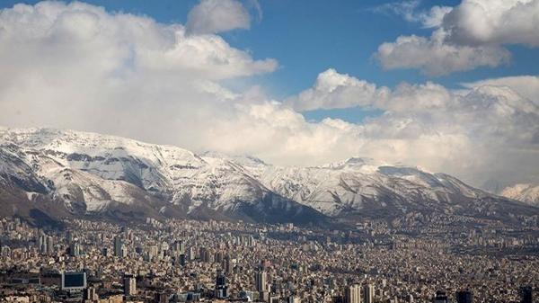 هوای تهران در فروردین ماه چند روز آلوده بوده است؟