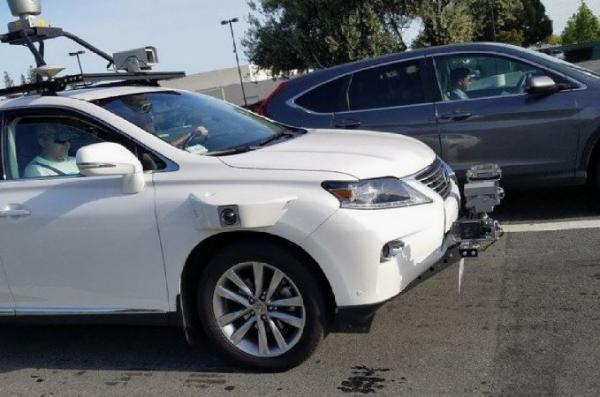 تصادف دو خودرو خودران اپل در بزرگراه های کالیفرنیا
