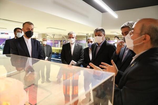 بازدید امیرعبداللهیان از نمایشگاه صنعت هسته ای
