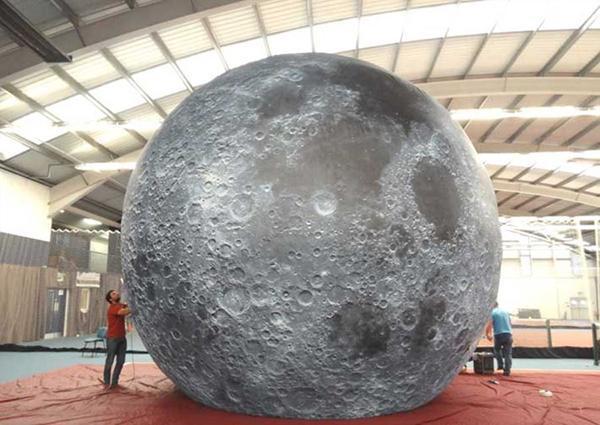 مقاله: هنر چیدمان (Installation art) در اثری به نام پروژه ماه (Moon project)