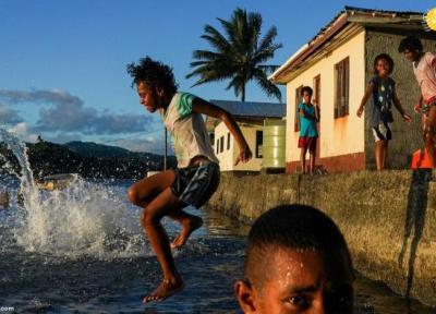 بالا آمدن سطح دریا روستاییان فیجی را مجبور به نقل مکان کرد