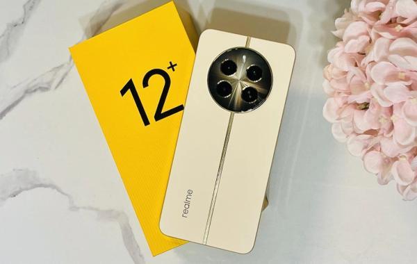 نقد و آنالیز ریلمی 12 پلاس؛ میان رده ای با طراحی لوکس